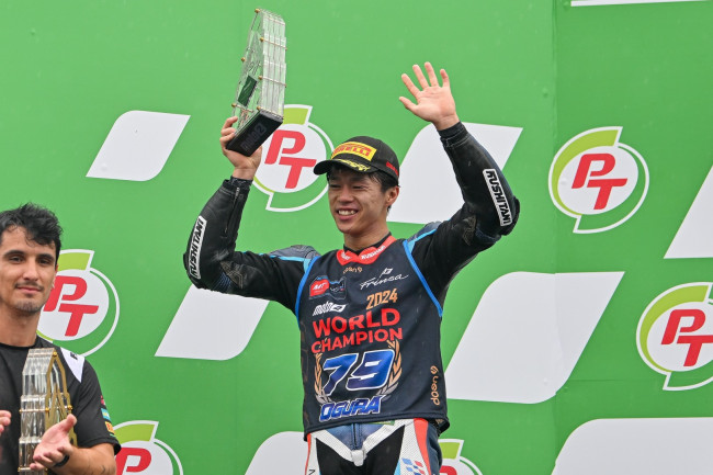 Ai Ogura devient le premier pilote japonais à monter sur un podium de MotoGP depuis Nakasuga en 2012.
