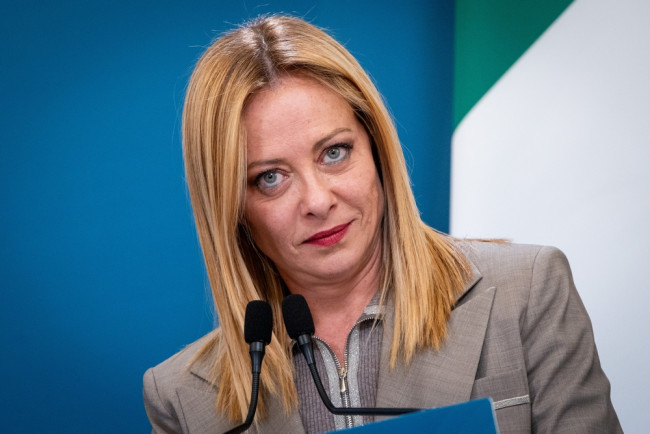Les électeurs italiens rejettent la réforme judiciaire de Meloni lors d'un référendum.