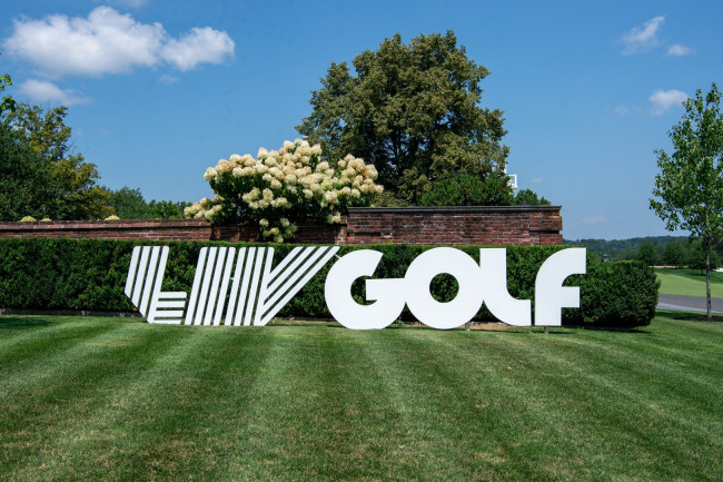 L'événement LIV Golf en Louisiane est reporté en raison de la Coupe du monde et de la chaleur, sans rapport avec les sombres rumeurs en provenance d'Arabie saoudite.
