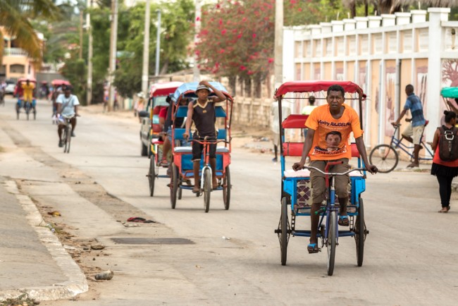 Le président de Madagascar fuit son pays en craignant pour sa vie.