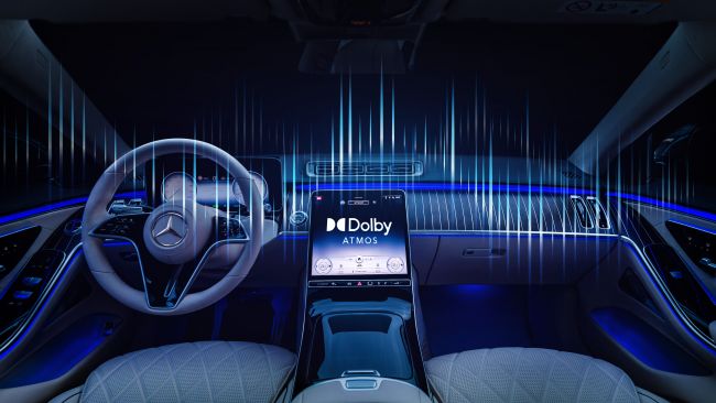 Mercedes-Benz s'associe à Sony Pictures pour faire entrer l'IMAX dans ses voitures.