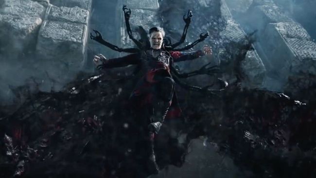Sam Raimi serait prêt à réaliser un film sur le DCU