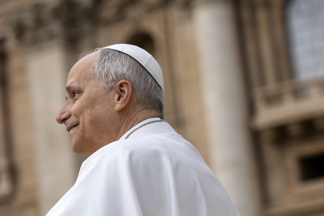 Le pape Leo au cœur de la querelle avec Trump : "Le monde est ravagé par une poignée de tyrans".