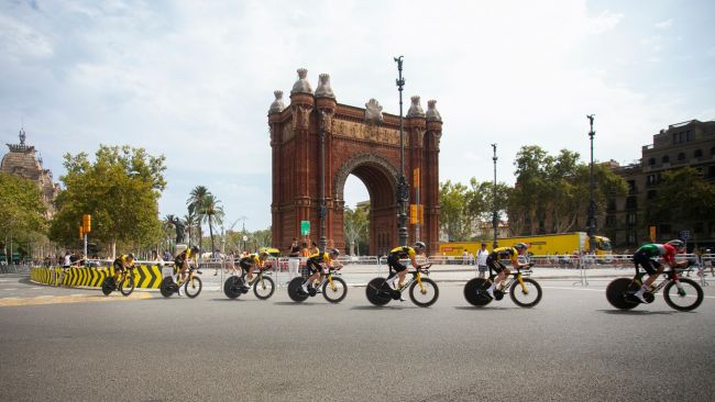 L'Espagne perdra une tradition estivale en 2027 : La Vuelta a España change de dates.