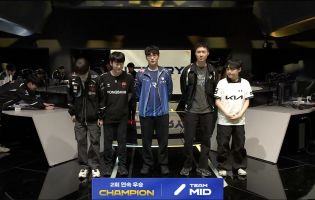 Faker commence la saison 2026 par une victoire, couronn&eacute; champion de l'ouverture de la saison LCK.