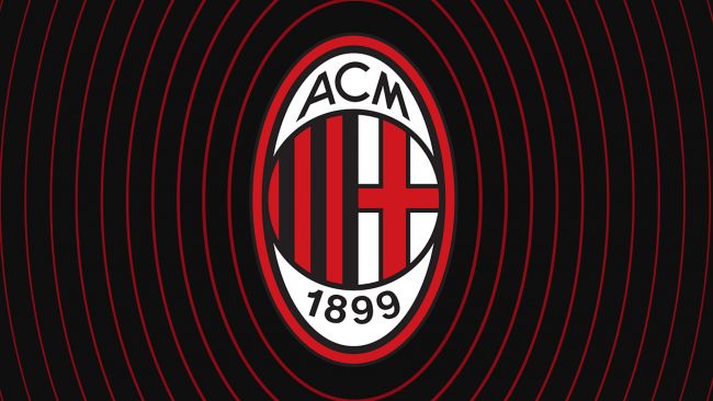 Paulo Fonseca, ancien manager du Milan AC, a déclaré à la presse qu'il avait été licencié dans sa voiture avant que le club ne l'annonce