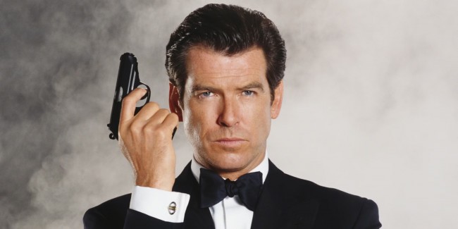 Pierce Brosnan : "Je n'en ai rien à foutre" du Noël de James Bond