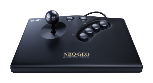 La Neo Geo AES+ est bien réelle, le roi revient après 35 ans.