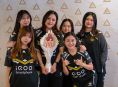 L'équipe Vitality soulève le trophée Mobile Legends Bang Bang Women's Invitational 2025 lors de la Coupe du monde d'esports.