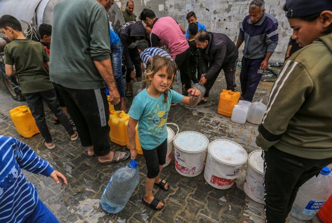 Israël tue une journaliste connue et sa famille, alors que MSF déclare que Gaza s'est transformée en charnier.