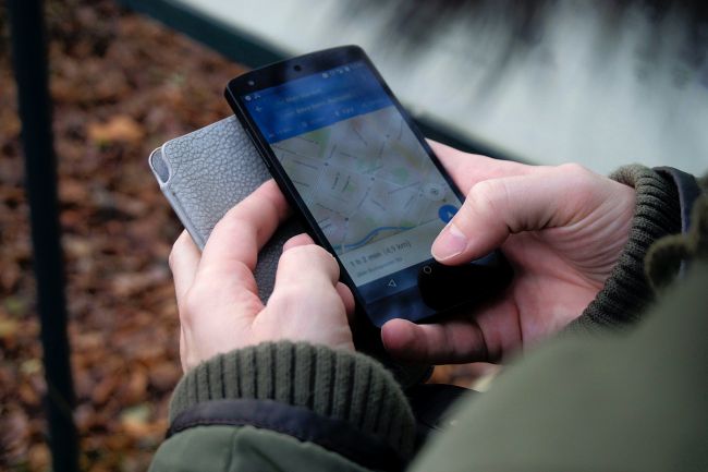 Il semblerait que Google Maps soit sur le point d'avoir son propre chatbot IA.
