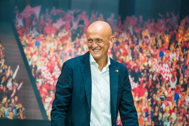Pierluigi Collina défend la décision d'annuler le but de Jonathan Tah qui aurait permis à l'Allemagne d'accéder aux huitièmes de finale