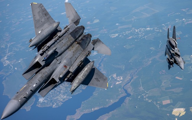 Le Pentagone attribue un contrat de 8,6 milliards de dollars à Boeing pour de nouveaux avions de chasse F-15 destinés à Israël.