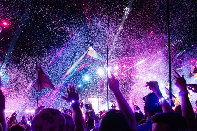 La programmation et l'horaire complets de Glastonbury 2025 ont été révélés