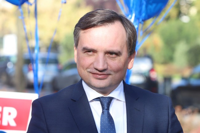 La Hongrie accorde l'asile à un ancien ministre polonais faisant l'objet d'une enquête