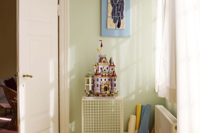 Lego et Disney s'associent à nouveau pour un ensemble de châteaux de La Belle et la Bête.