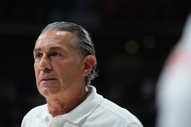Le Real Madrid se sépare officiellement de son entraîneur de basket Sergio Scariolo après une saison sans titre, la première depuis 2011