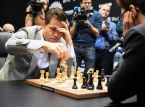 Magnus Carlsen envisage d'abandonner les échecs classiques après avoir perdu son sang-froid contre Gukesh