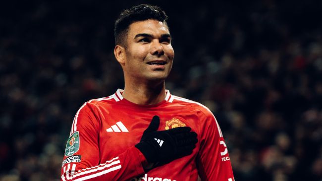 Manchester United revient en forme avec une victoire 5-2 lors du premier match de Van Nistelrooy