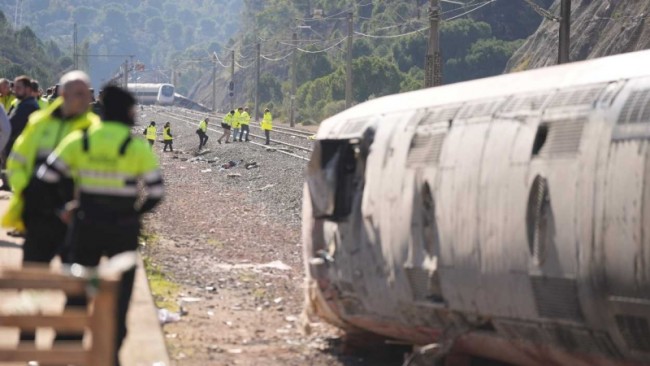 Selon les enquêteurs, une rupture de rail a probablement précédé l'accident ferroviaire mortel dans le sud de l'Espagne.