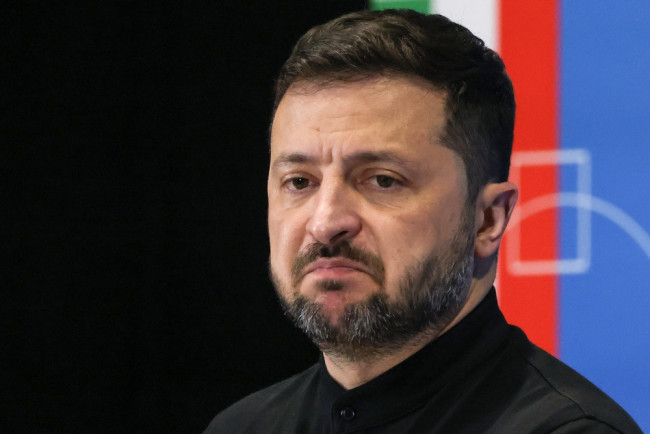 Zelensky déclare que les États-Unis demandent trop souvent des concessions à l'Ukraine, mais pas à la Russie.