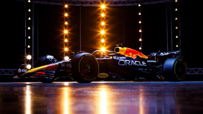 Red Bull dévoile la nouvelle voiture RB21, une "évolution" pour Verstappen et Lawson