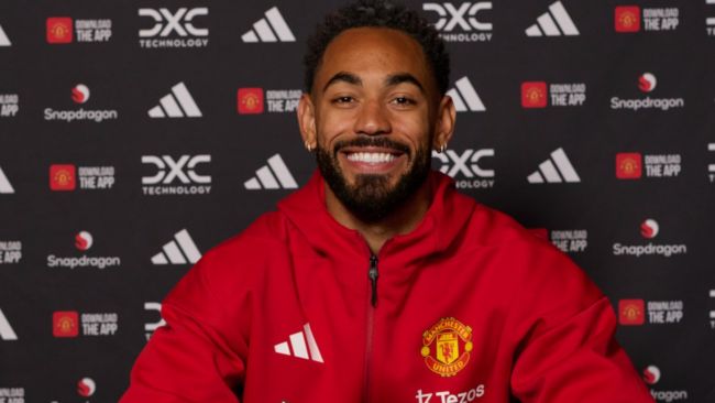 Manchester United signe l'attaquant brésilien Matheus Cunha pour 62,5 millions de livres sterling.