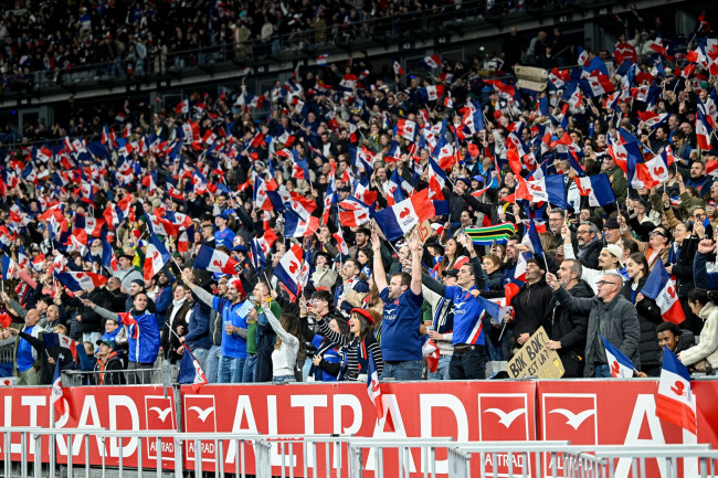 La France bat le Pays de Galles dans le Tournoi des Six Nations et vise le Grand Chelem de rugby