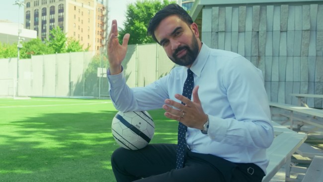 Le maire de NY, Mamdani, s'oppose aux politiques tarifaires de la Coupe du monde 2026 et à la "commercialisation continue du football".