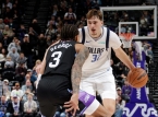 Cooper Flagg devient le plus jeune joueur de la NBA &agrave; marquer +40, mais les Dallas Mavericks sont toujours maudits.