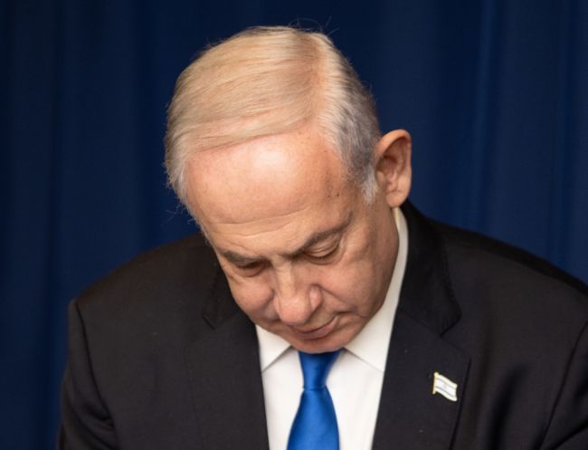 Netanyahou fait face à des troubles au sein de sa coalition alors que le vote de dissolution se profile à l'horizon
