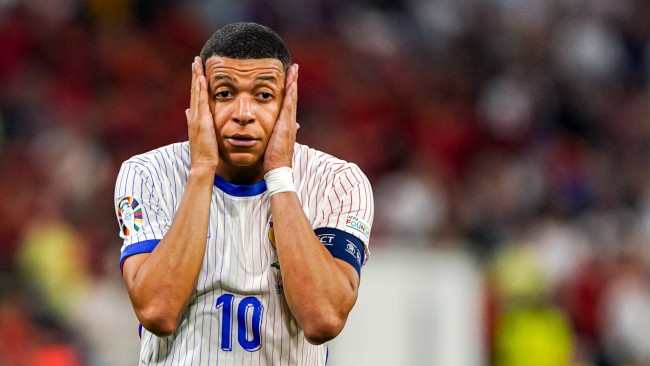 Mbappé commente sa cheville avant le match de la France contre l'Azerbaïdjan vendredi.