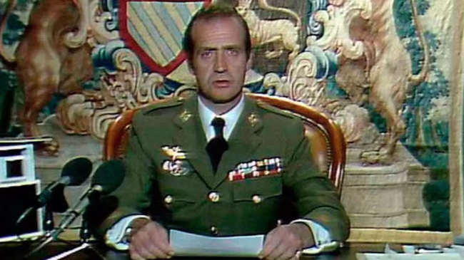 Juan Carlos réussit l'épreuve de la déclassification des documents sur le coup d'État de 1981 en Espagne.