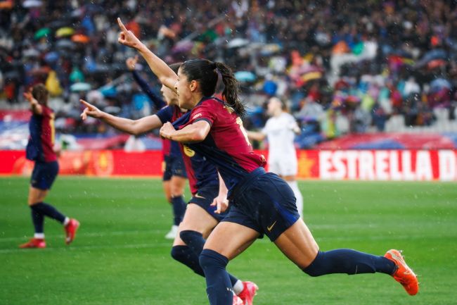 Le gouvernement espagnol inclut la ligue de football féminin dans les poules officielles de football, ce qui augmentera les recettes.