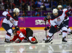 Hilary Knight, capitaine de hockey sur glace de Team USA, qualifie la blague de Trump de d&eacute;plaisante et d&eacute;fend l'&eacute;quipe masculine.