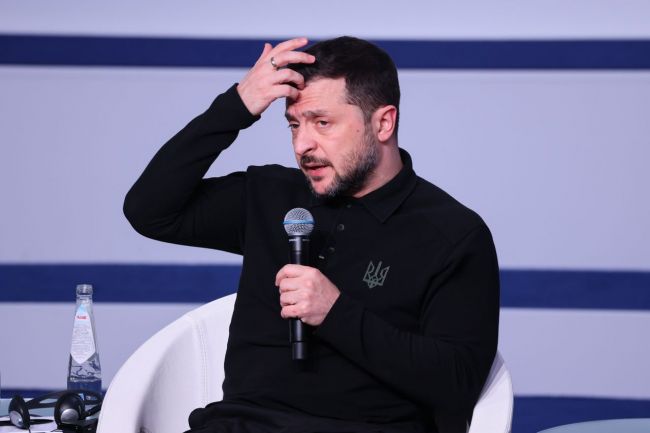 Zelensky rejette les pourparlers de paix secrets et appelle à la création d'une armée européenne.