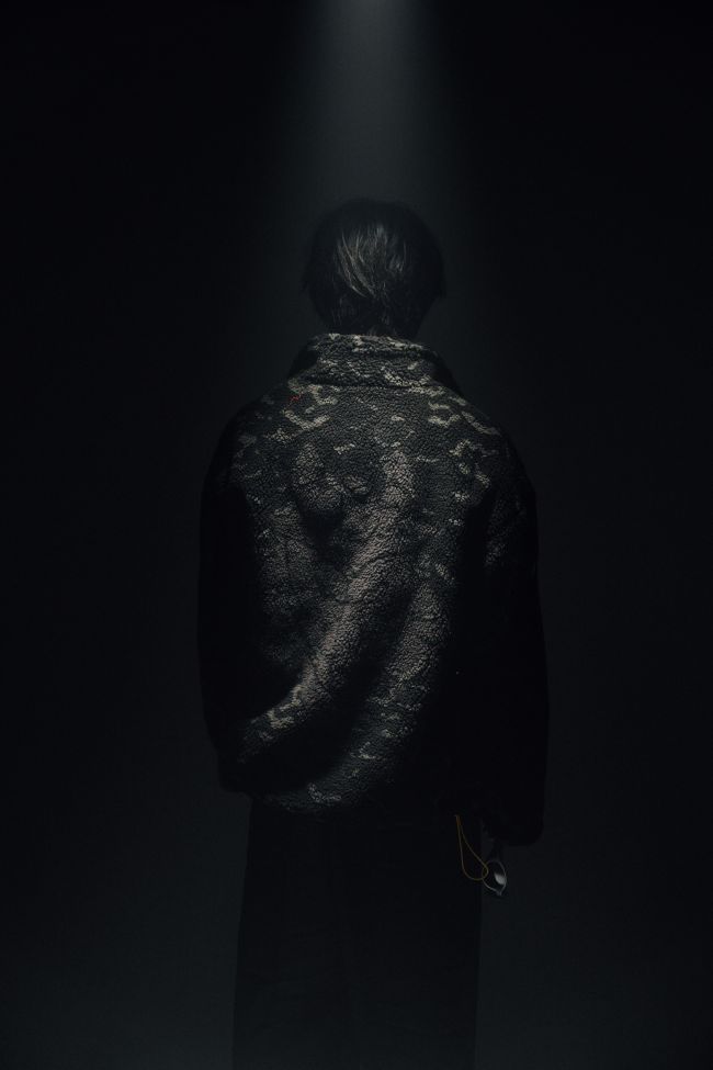 Combine ton amour des sports électroniques et de Batman avec la collection G2 Esports x Batman.