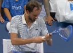 Daniil Medvedev se voit infliger une énorme amende après son débordement à l'US Open, soit près de la moitié de son prix.