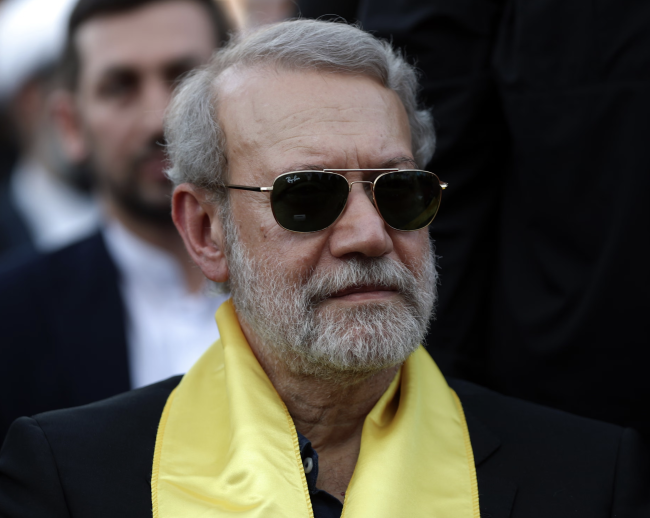 L'Iran confirme la mort de Larijani, Netanyahu dit aux Iraniens de "célébrer".