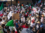 Des milliers de personnes manifestent au Mexique lors de l'ouverture de la Coupe du monde : des enseignants et des familles de personnes disparues dans la guerre contre la drogue