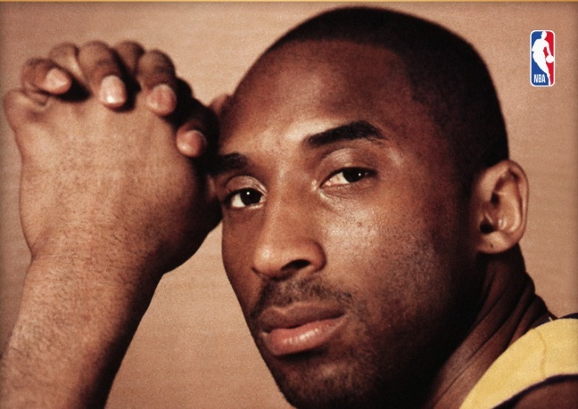 La NBA, les Lakers et bien d'autres rendent hommage à Kobe Bryant à l'occasion du cinquième anniversaire de sa mort tragique.