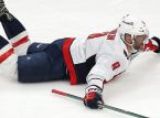 Le joueur russe Alex Ovechkin devient le meilleur buteur de tous les temps en NHL : 895 buts.