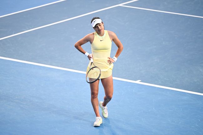Emma Raducanu perd son premier match en deux mois, juste avant Roland Garros.