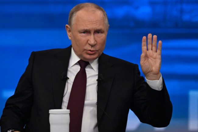 Poutine annonce un cessez-le-feu pour la Pâques orthodoxe en Ukraine.