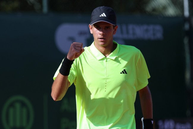Rafa Jódar remporte une victoire symbolique à l'Open d'Italie et s'impose comme le leader de la nouvelle génération dans le tennis.