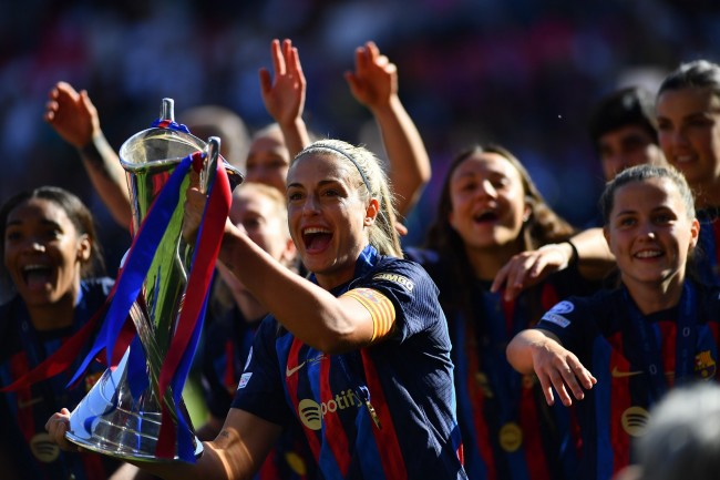 Quelle est la prochaine étape pour le FC Barcelone après avoir battu le Bayern Munich 7-1 en Ligue des champions féminine ?