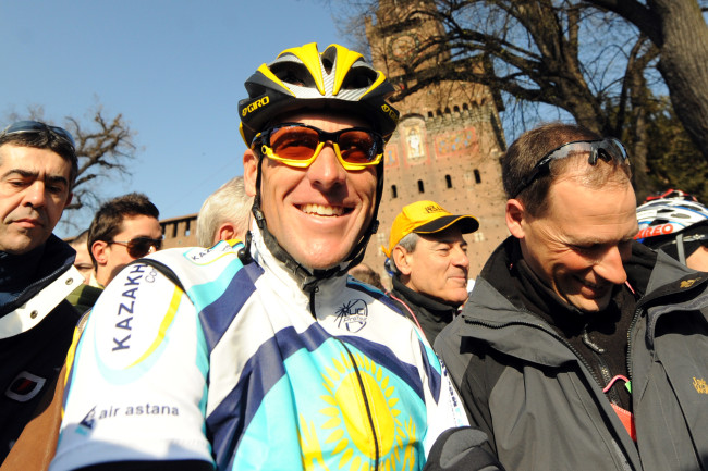 Austin Butler semble prêt à incarner le célèbre cycliste Lance Armstrong dans le prochain biopic.