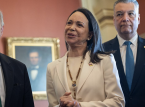 Machado dit qu'elle a remis &agrave; Trump sa m&eacute;daille du prix Nobel de la paix.