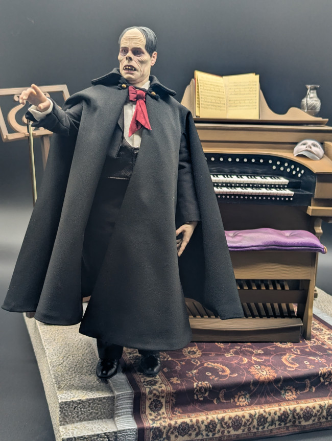 La figurine du Fantôme de l'Opéra 1/6 est une merveille à contempler.