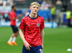 Barcelone signe Anthony Gordon de Newcastle pour 80 millions d'euros jusqu'en 2031.
